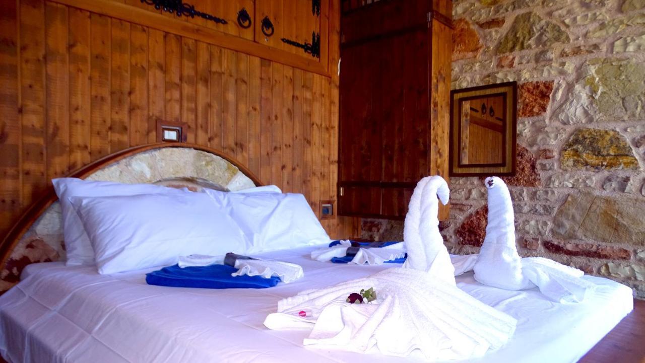 Limni Hotel Ksamil