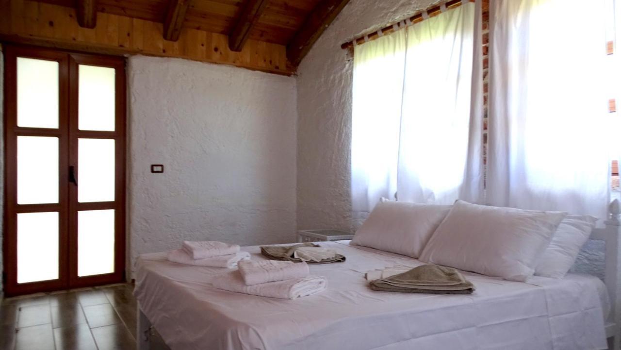 Limni Hotel Ksamil