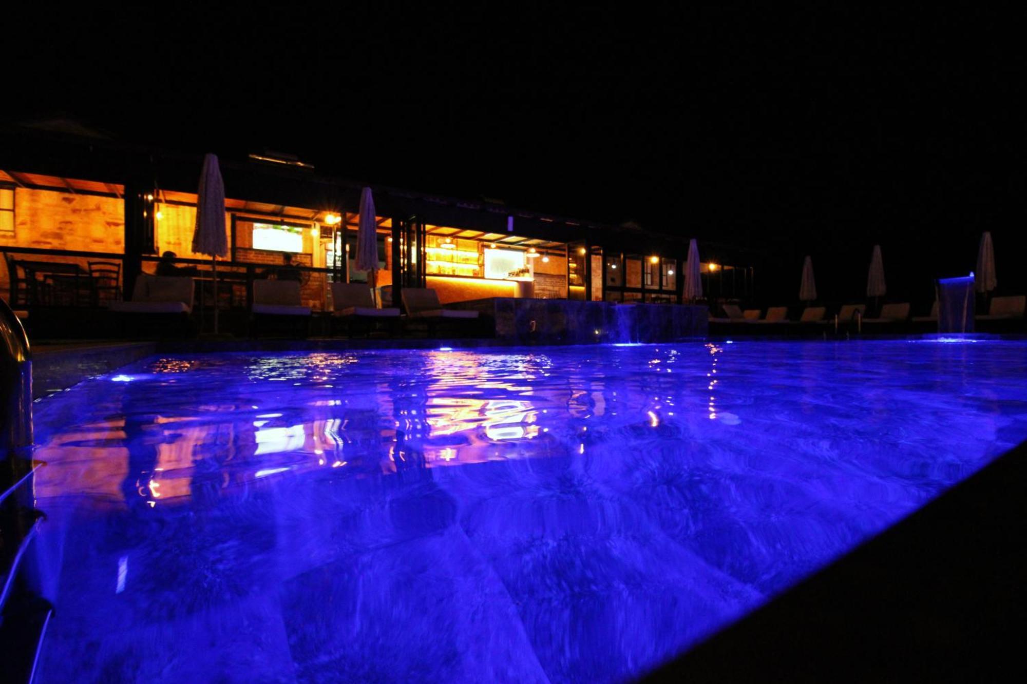 Limni Hotel Ksamil